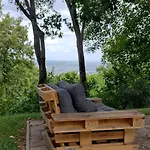 Kastaniennest شقة *
